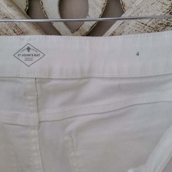 St John's Bay Women's Cropped Denim Jeans in White - Picture 5 of 5